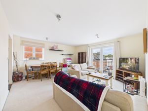 Lounge/Diner- click for photo gallery